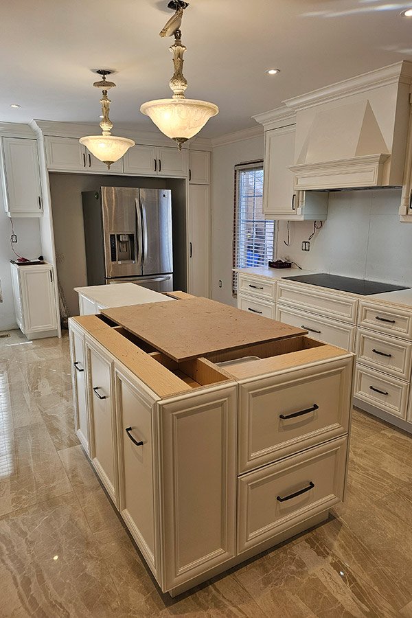 Custom Kitchen Cabinets in Mississauga | Painted Maple Doors & Tailored Design