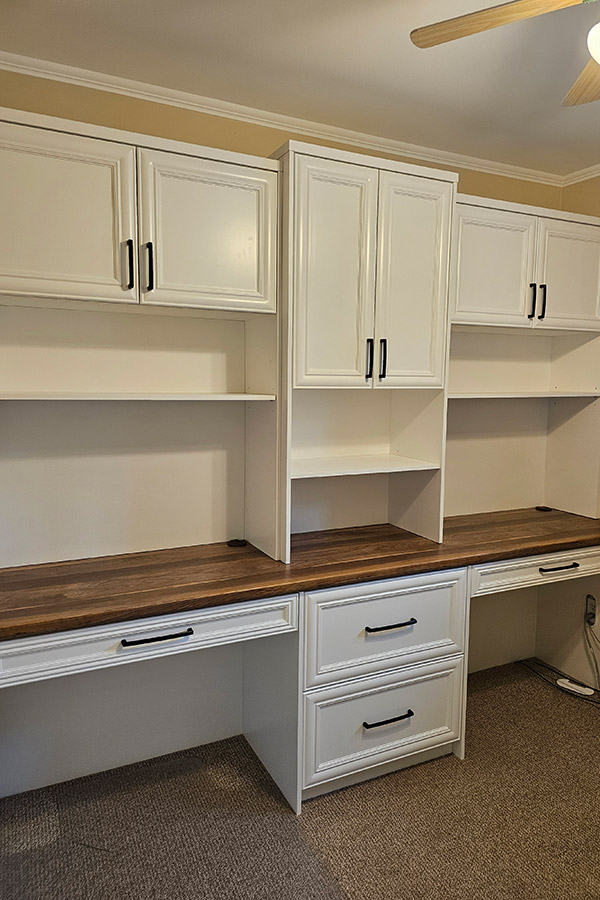 Custom Home Office Cabinets in Mississauga