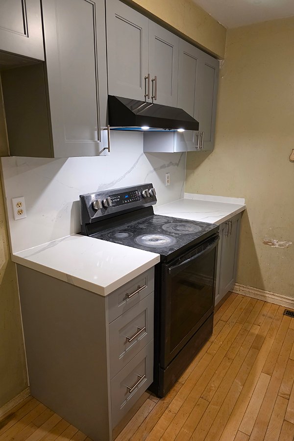 Standard Kitchen Cabinets in Mississauga